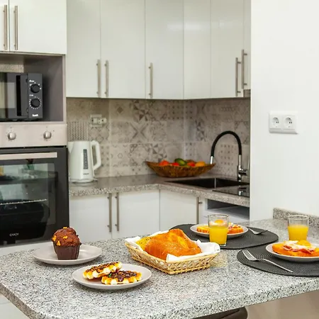 B82 - Albinos Flat In Appartement