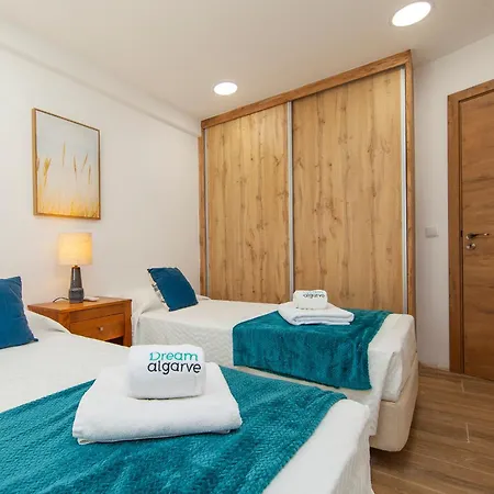 B82 - Albinos Flat In Apartamento Lagos