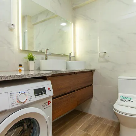 B82 - Albinos Flat In Lagos