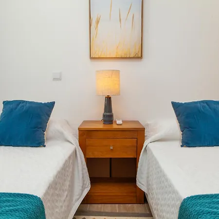 Lägenhet B82 - Albinos Flat In *