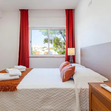 Apartment B82 - Albinos Flat In