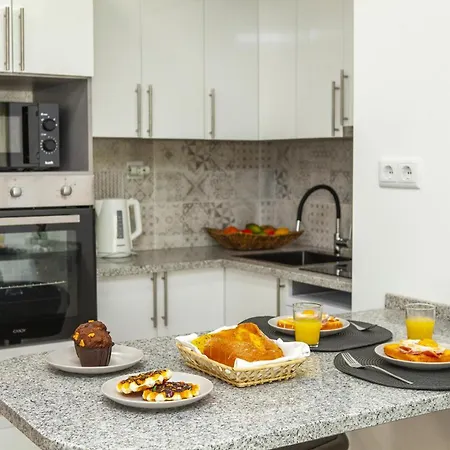 B82 - Albinos Flat In 아파트 라고스