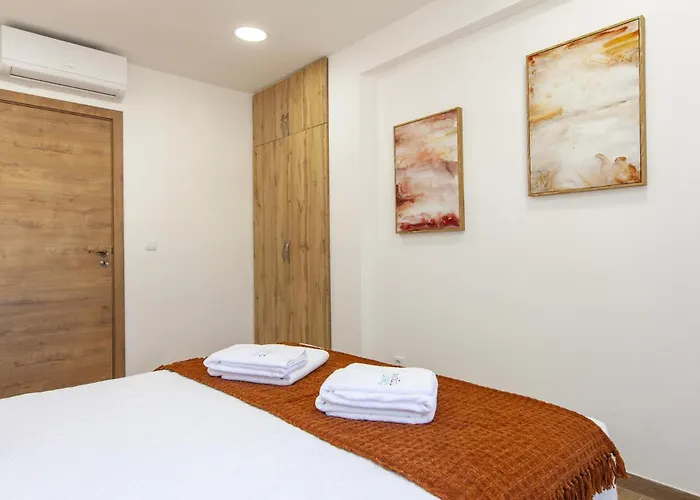 B82 - Albinos Flat In 公寓